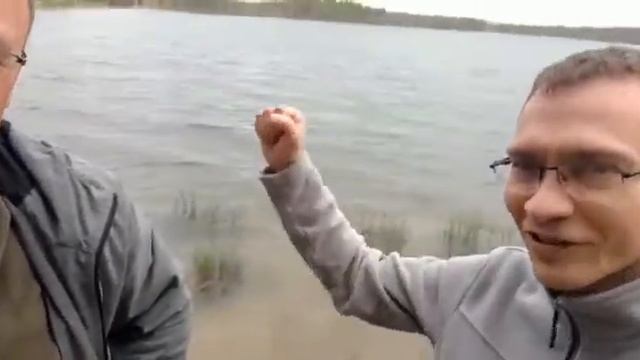 Александр и Сергей. Воробьево озеро. смотреть онлайн