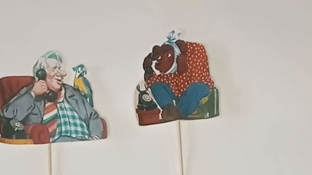 плоскостно-нарисованная игра "Телефон" смотреть онлайн