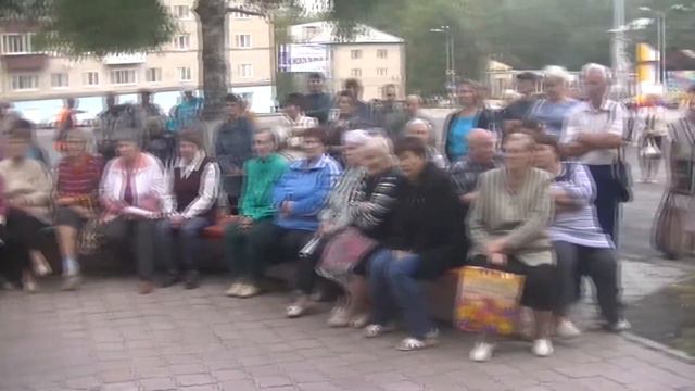 Алексей Куринный и Айрат Гибатдинов на встрече с жителямив Новоульяновске смотреть онлайн