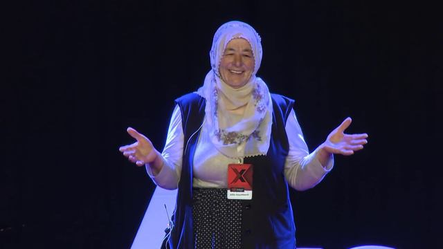Kitaplar ve Sevginin Gücü | Afife KÜÇÜKBENLİ | TEDxAnkara смотреть онлайн