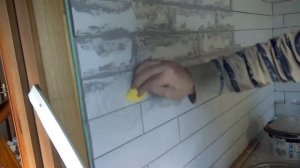 Затирка швов на плитке. Правильный шов. Шпатель для затирки швов плитки. Церезит. Дача 62. 16+