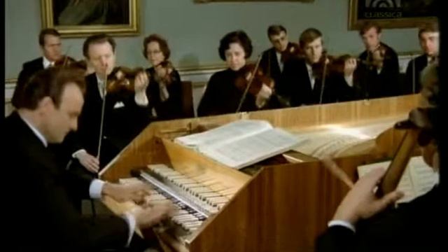 Bach Brandenburg Concerto No 5 in D major, BWV 1050 mvt3 Allegro D°,Karl Richter смотреть онлайн