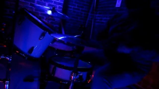 help herself-bbno$ x Diamond Pistols- Drum Cover смотреть онлайн