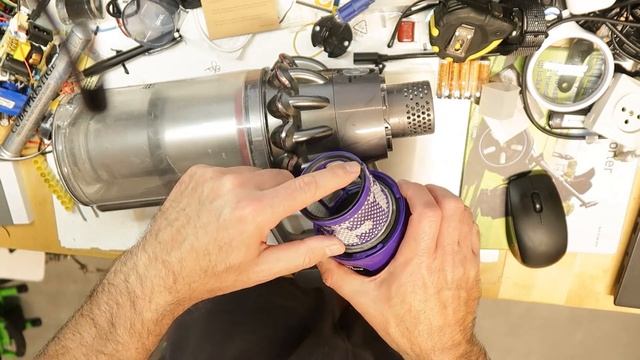 Dyson V10 Secrets - Fooling Filter Sensor смотреть онлайн