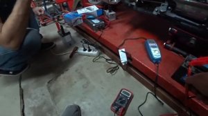 канал Чужого #Thujoy разбирается с особенностями зарядных устройств Optimate и Battery Service