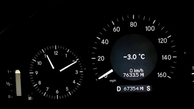 2008 Mercedes CLS 500 5.5 V8 AMG Acceleration 0-100 0-62 смотреть онлайн