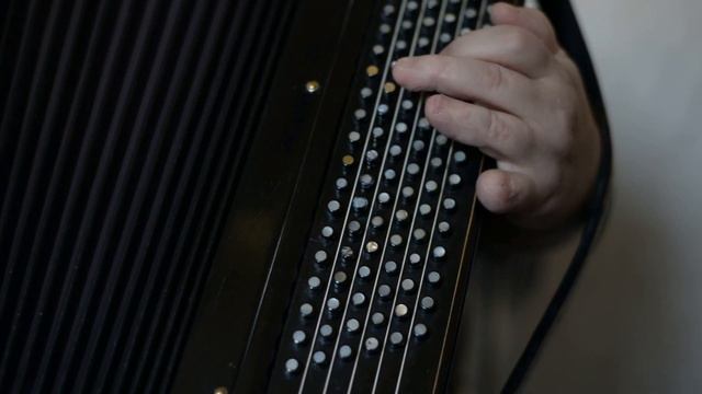 "Аккорды для правой руки Am-Dm-E7" Разбор песен на баяне ноты и аккорды. смотреть онлайн