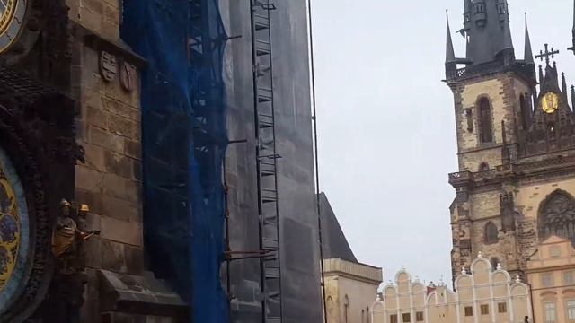 Бой часов в Праге смотреть онлайн