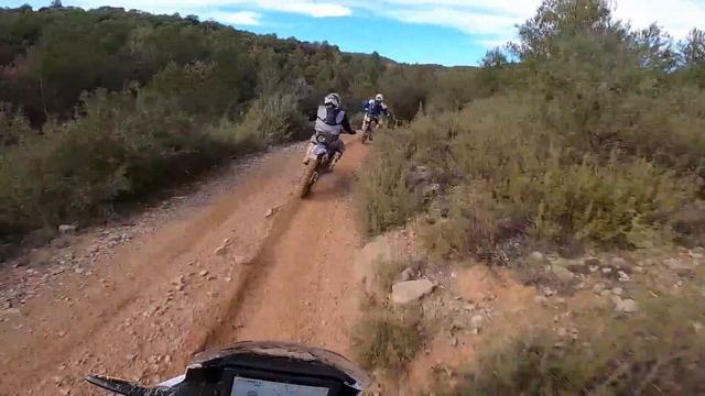 ⚠️ ENDUROC con AFRICA TWIN ⚠️ смотреть онлайн