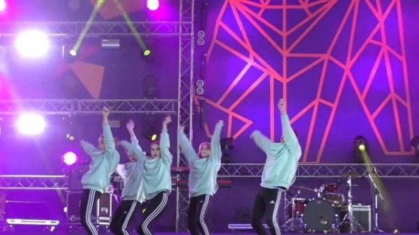 DS crew (финал BEST DANCE SHOW в рамках фестиваля Бал 21-го Века) Школа Танца DANGER ELECTRO