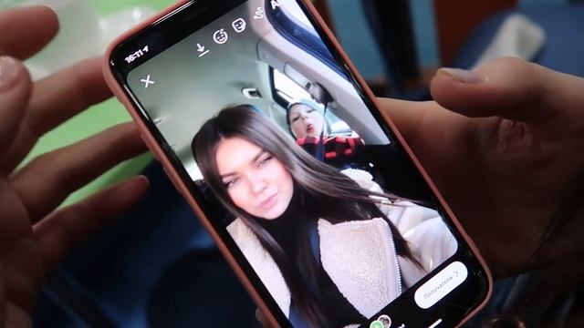 ВЛОГ: К НАМ ПРИЕХАЛА ЮЛЯ/ ДОВЕЛА ДО СЛЁЗЫ/ ЕДЕМ В АЙДАПАРК смотреть онлайн