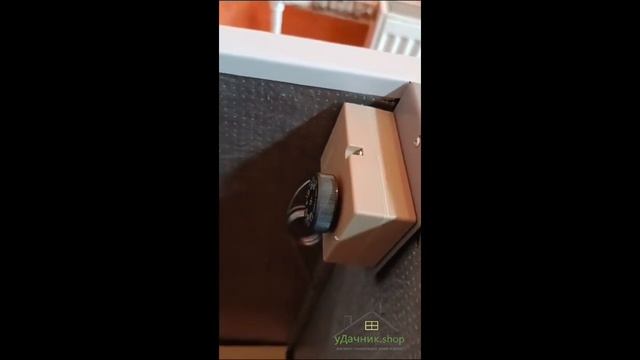 Термошкаф балконный Погребок ТШ-2 для хранения овощей и фруктов зимой смотреть онлайн