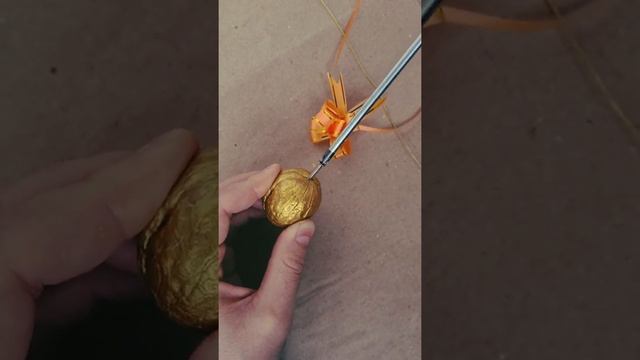 Елочная игрушка своими руками из грецкого ореха. DIY Christmas Tree Ornaments. смотреть онлайн