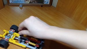 как сделать простое шасси с рулевым управлением и двигателем из Лего Техник (Лего самоделки: 256)