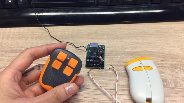 One button self-programming to the receiver - "ERONE" brand смотреть онлайн