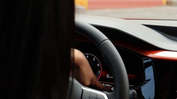 Volkswagen TAOS обзор и тест-драйв в городской среде