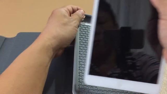 OtterBox iPad Mini 1/2/3 Symmetry Folio - Glacier w/ Storm Folio смотреть онлайн