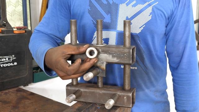 Make A Metal Bender | Simple Homemade Roller Bender | DIY смотреть онлайн