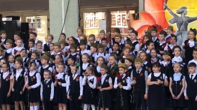 Песня «Катюша», 1-ые классы Гимназия N 177 смотреть онлайн