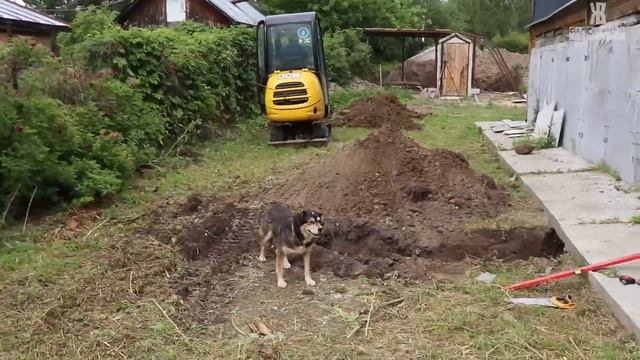 Теперь есть и септик и скважина в новом доме. Но стройка только начата смотреть онлайн