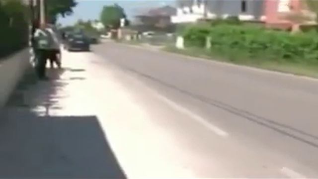 Nicky Hayden crash video Shocking footage as MotoGP legend - Express.co.uk смотреть онлайн