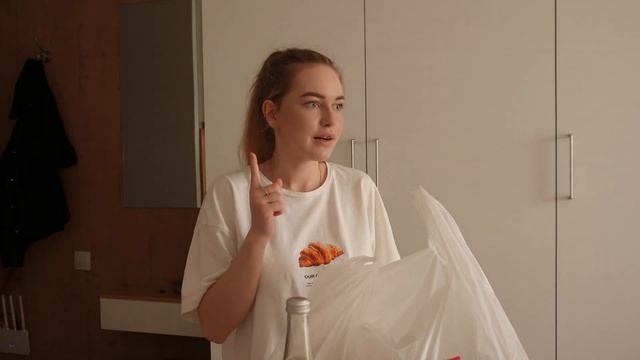 ПЕРЕЕЗД В ПИТЕР С ПАРНЕМ?vlog: ищем квартиру, room tour, сколько стоит переезд, наш последний день смотреть онлайн