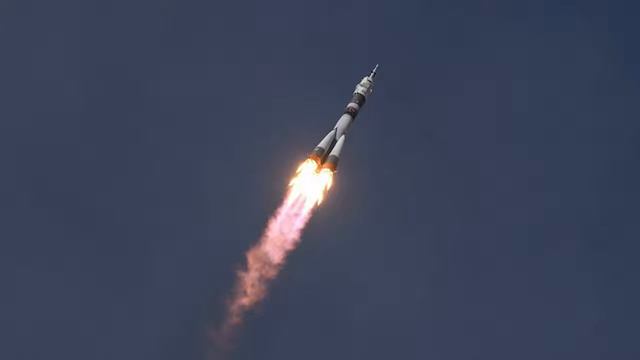 Россия переделает «Союз» для полета на Луну смотреть онлайн