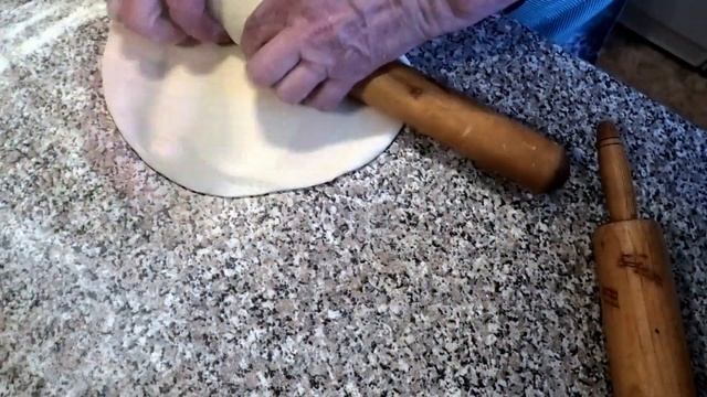 Вареники с картофелем и салом смотреть онлайн