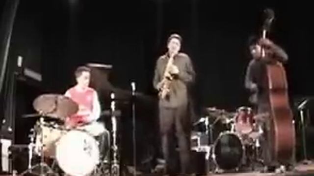 Jacob William Trio (Bass), Jim Hobbs (Alto) and Croix Galipault Excerpt 2 смотреть онлайн