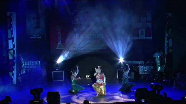 Sonali Kulkarni Dance Performance In NIFF смотреть онлайн