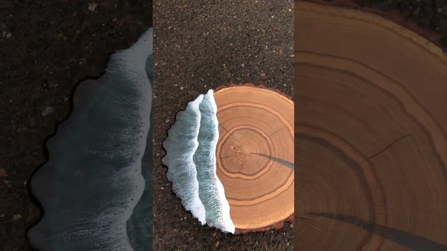 Кофейный столик из слэба карагача с живой корой и морем из эпоксидной смолы. смотреть онлайн