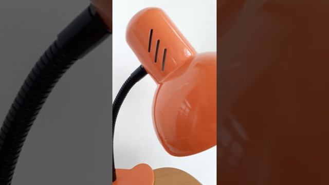 1pr. Лампа настольная на прищепке. Цвет абрикос смотреть онлайн