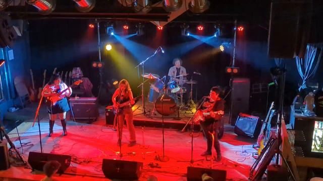 The Super Good Boys play The Crud @ Hangar 9 смотреть онлайн
