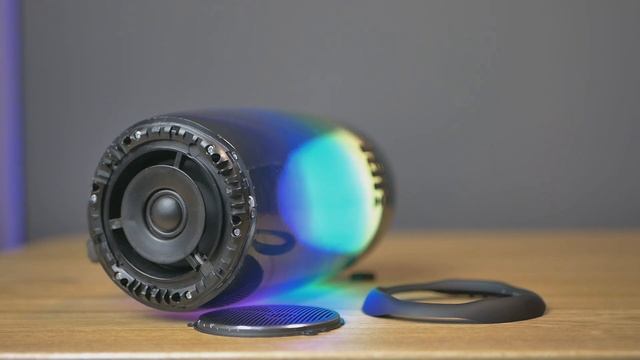 JBL PULSE 5 - Removed Speaker Grill! "TWEETER & WOOFER?!" смотреть онлайн