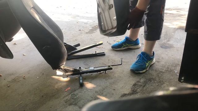 Замена подушки сиденья HD-78 смотреть онлайн