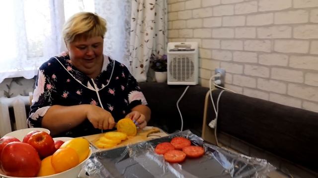 Овощи с мясом в казане .Морозим помидоры на зиму. смотреть онлайн