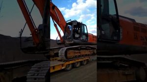 Первый заезд на тралл Hitachi zx 330