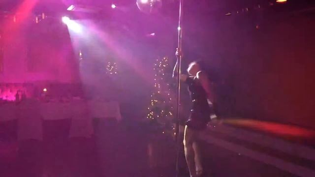 Выступление ASY PANTERA POLE DANCE. Мастеркласс по танцу на пилоне. смотреть онлайн