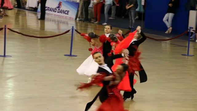 Фокстрот Соломенников Святослав - Авдеева Анна смотреть онлайн