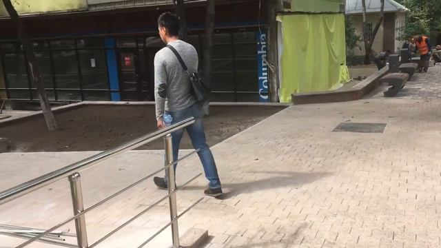 Алматы. Работы в центре города. Головной арык смотреть онлайн
