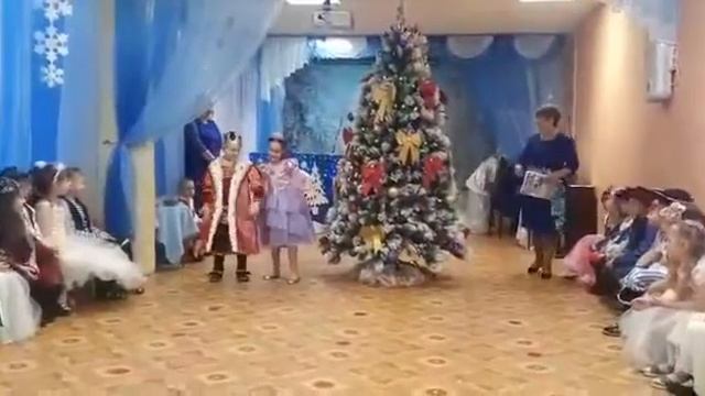 Выход Снежной королевы. смотреть онлайн