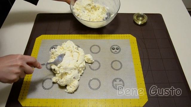 Нежные сырники на сковороде | Простой и быстрый рецепт сырников с изюмом смотреть онлайн