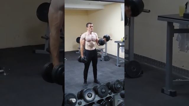 тренировка бицепса смотреть онлайн