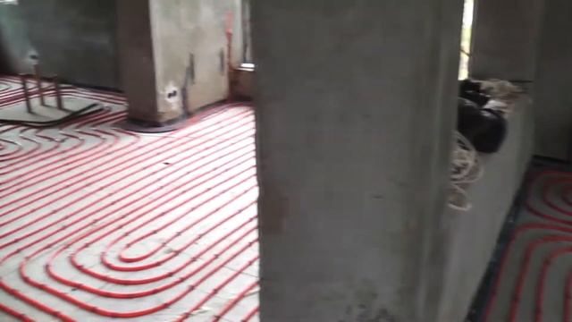 Тёплый пол водяной своими руками. Можно ли самому сделать? смотреть онлайн