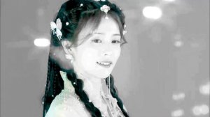 Бай Лу и Ло Юнь Си  - Музыка звучит