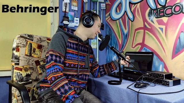 Аудиоинтерфейс, звуковая карта Behringer U-Phoria UMC202HD смотреть онлайн