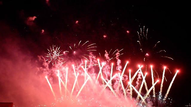 Фейерверк №1 (Магнитогорск, День города, 29.06.2019) смотреть онлайн