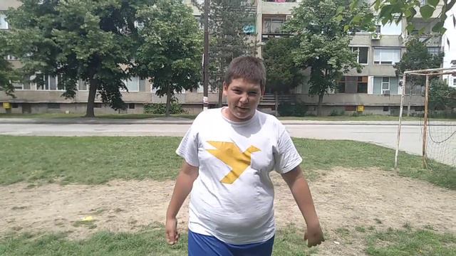 Футболни предизвикателства #2!!! Имаше хубави голове. смотреть онлайн