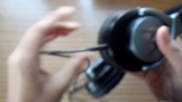 Motorola Pulse Max Headset - Unboxing and Review смотреть онлайн