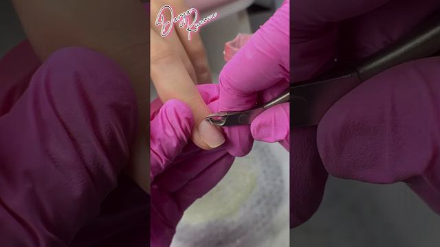Клиентка меня поддержала🥹Танюша спасибо🙏🏻 #shorts #nails #nailart смотреть онлайн